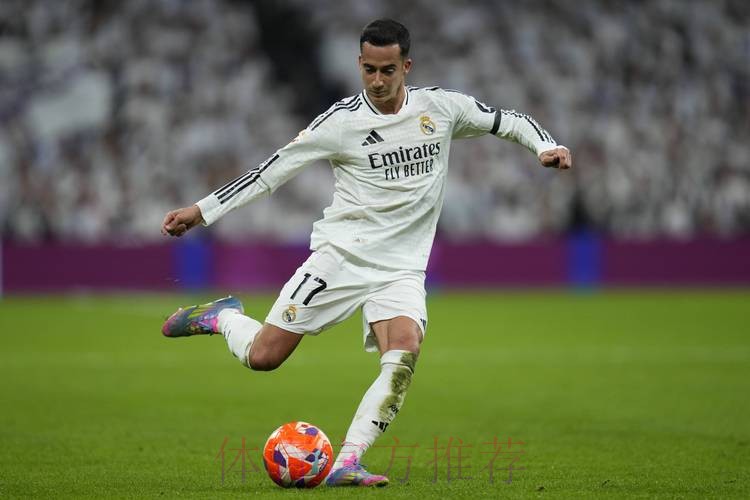 西媒:皇马希望巴斯克斯留队 准备为他送上续约报价